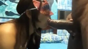 Morena tesuda dando o cu no motel