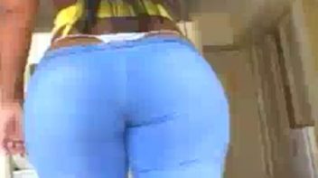 Bunduda deliciosa dando gostoso no samba porno brasileiro